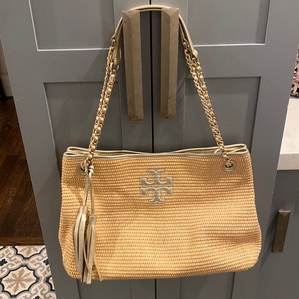 Gorgeous Tory Burch Woven Bag with Gold Hardware